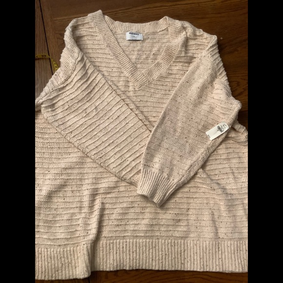 Old Navy Sweaters - New with tags Old Navy sweater